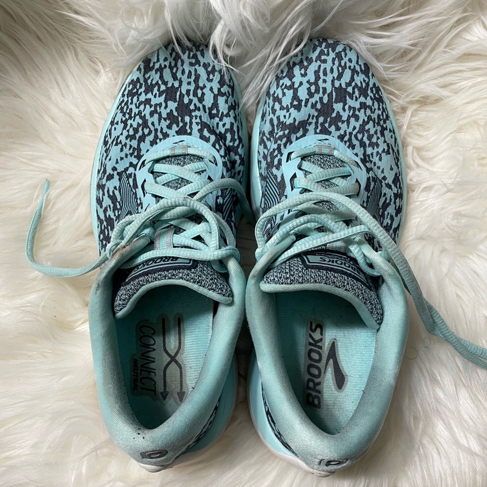Brooks Pure Flow